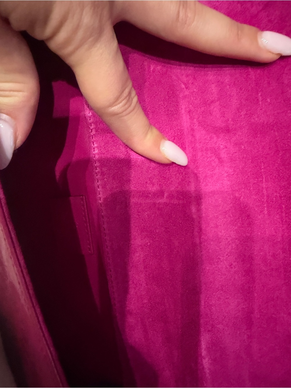 Gucci Fuchsia Patent Leather Clutch - Picture 4 of 8